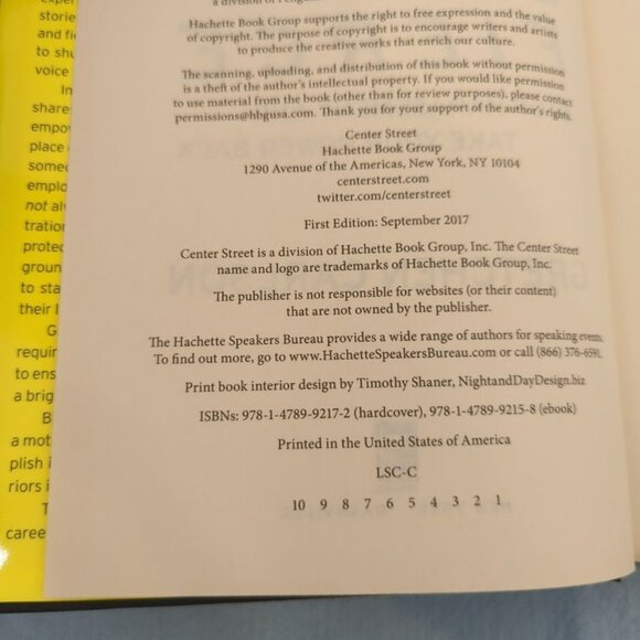 First Edition - Be Fierce by Gretchen Carlson HC like new published 2017 - Picture 5 of 5